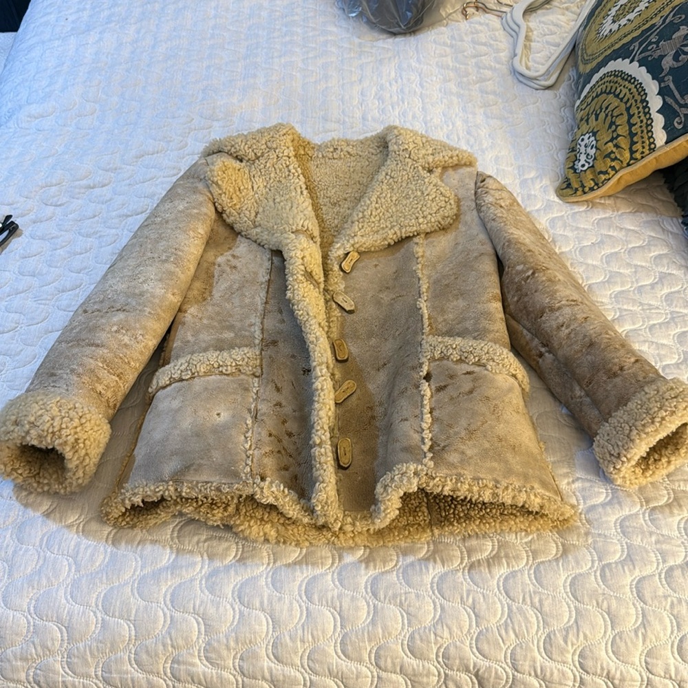 Vintage leather handmade shearling coat size small! Truly a one of a kind!!!